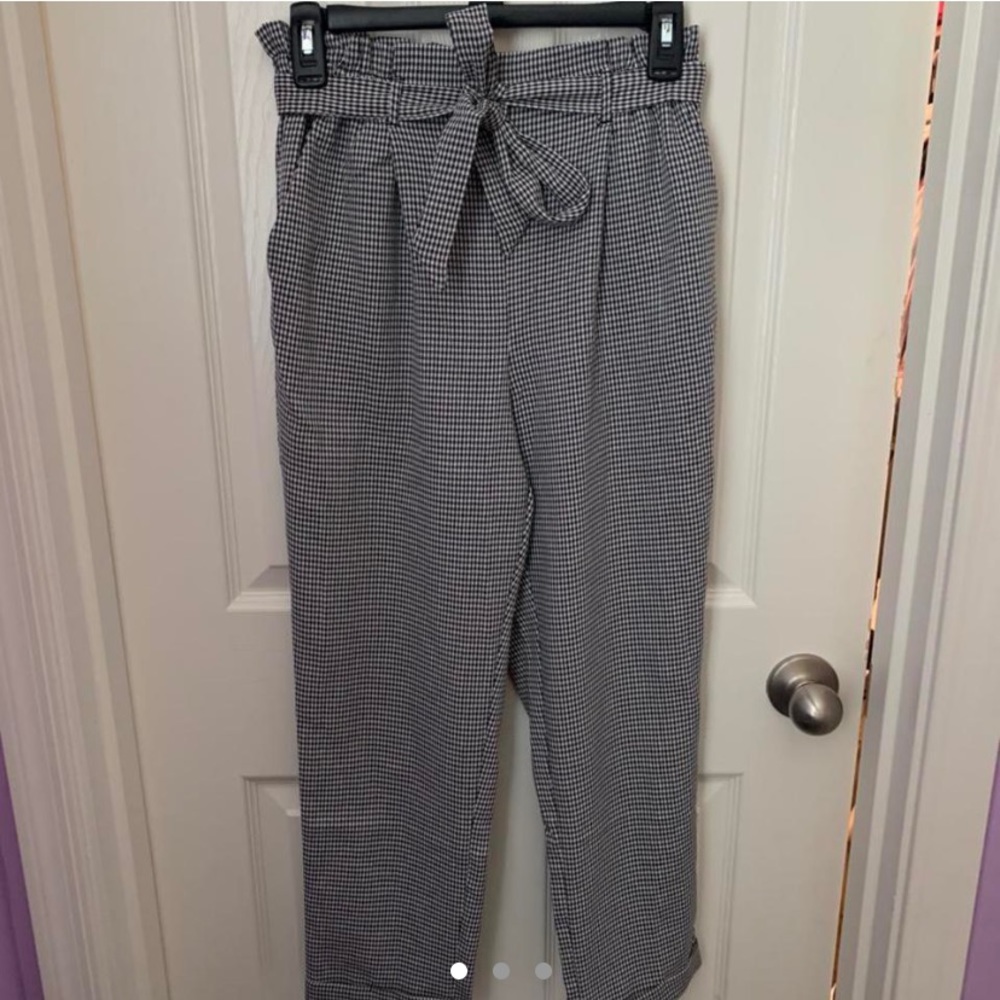 women’s plaid black and white pants